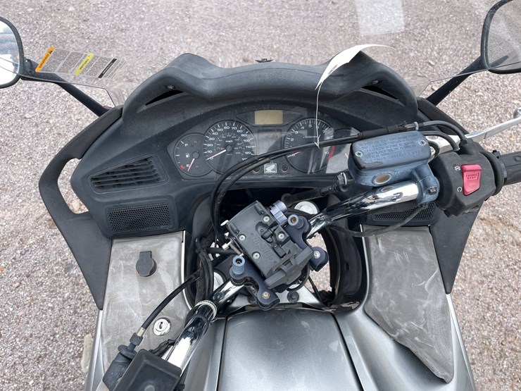 #214-•-2010-honda-touring-(has-a-nm-title)-image-16