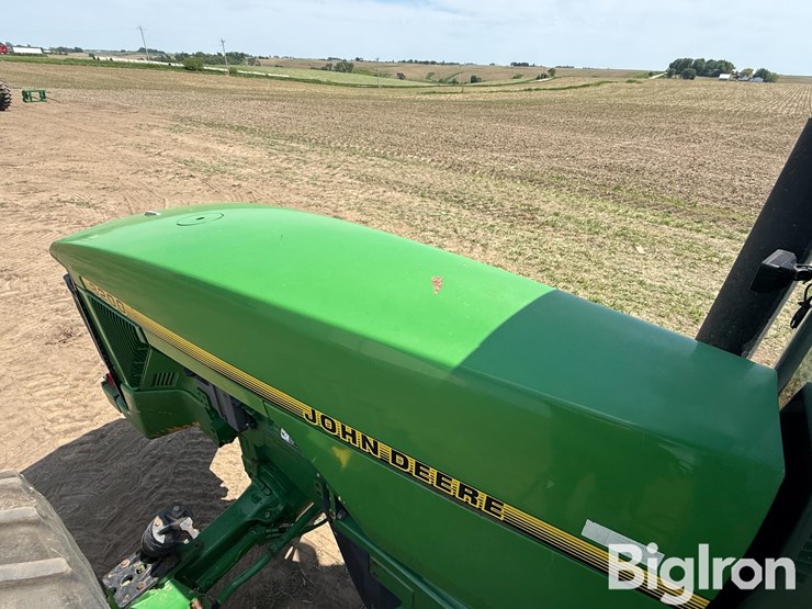 1995-john-deere-8200-image-15