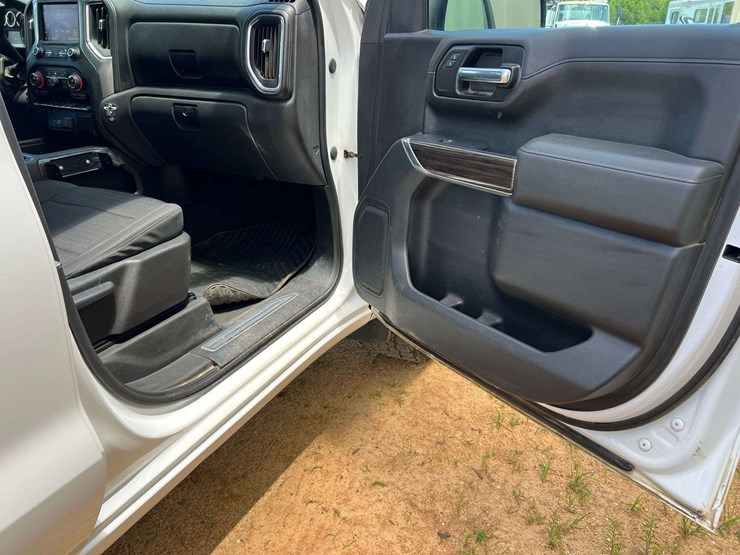 2021-chevrolet-silverado-1500-image-34