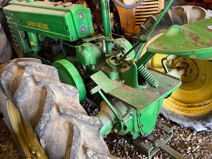 john-deere-h-image-24