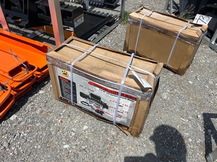 #74-•-13,000-lb-winch-image-1
