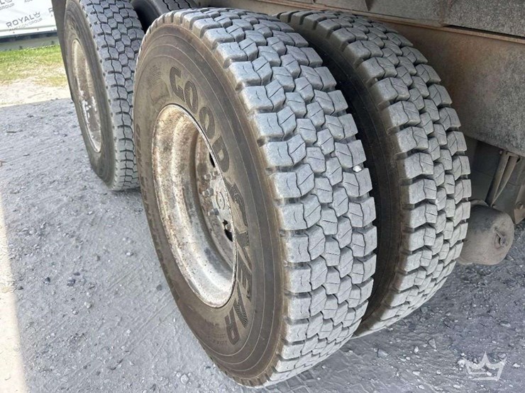 2013-international-workstar-7600-image-33