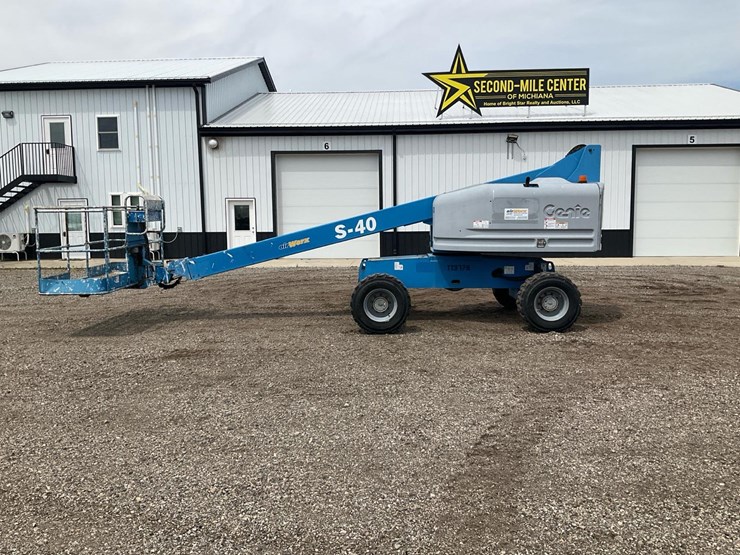 2008-genie-s40-image-5