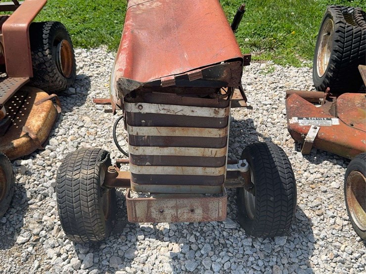 massey-ferguson-12-image-5