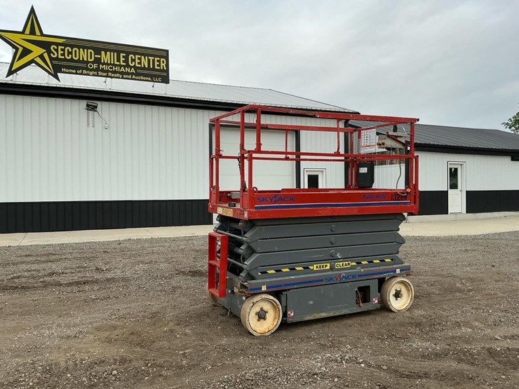 #1304-•-2007-skyjack-sj4632-scissor-lift-image-1