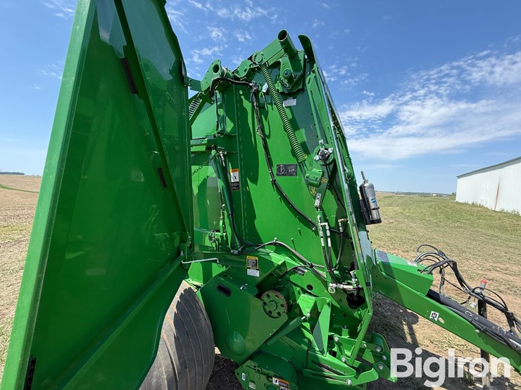 2022-john-deere-560m-image-18