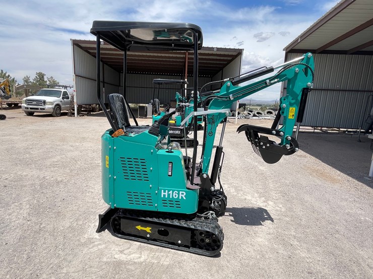 #2655-•-unused-cfg-mini-excavator-image-4