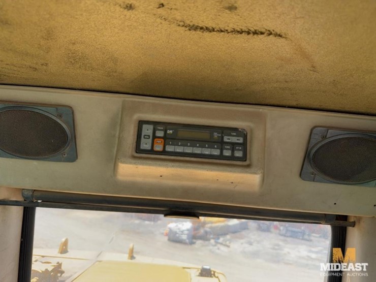 2003-caterpillar-m318c-image-27
