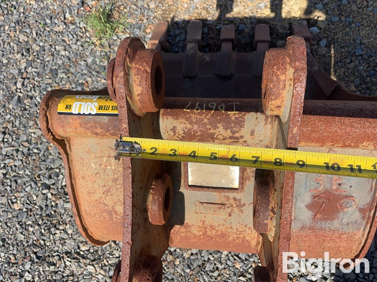 geith-23"-backhoe-bucket-image-16