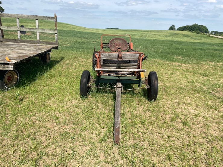 #2010-•-vintage-manure-spreader-(colfax-wi)-image-2