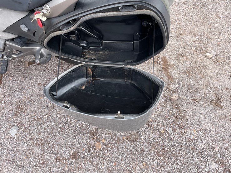 #214-•-2010-honda-touring-(has-a-nm-title)-image-24