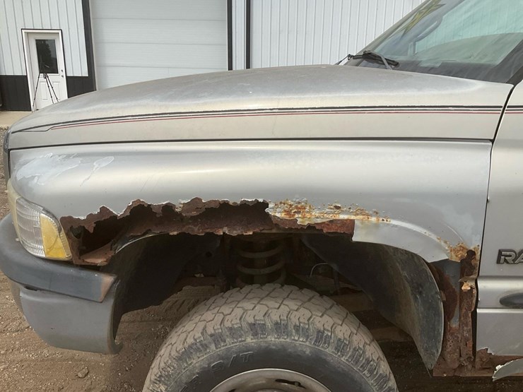 1999-dodge-2500-image-15