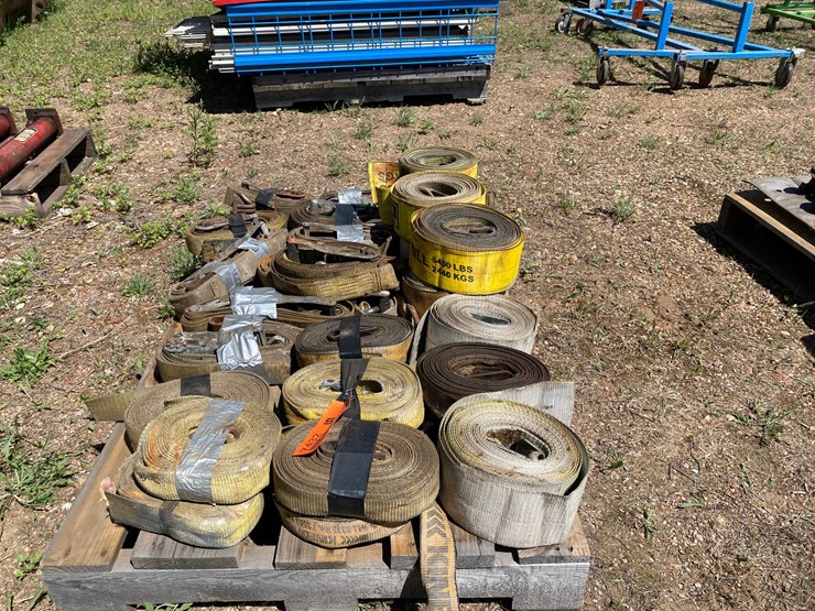 #7432-•-pallet-of-2"-ratchets-and-4"-straps-(antigo,-wi)-image-12