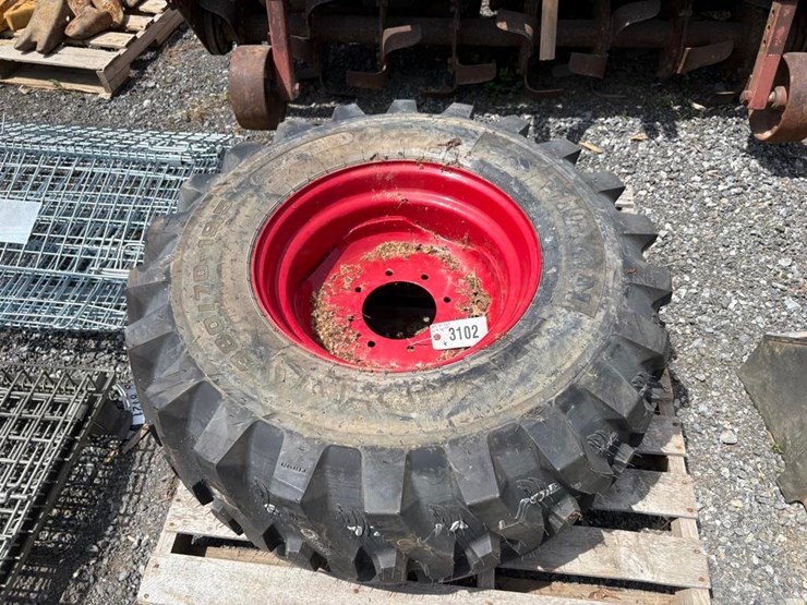 tiron-380x70x19.5-tire-w/-6-lug-rim-(single)-image-2