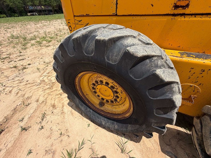 1992-deere-670b-image-29