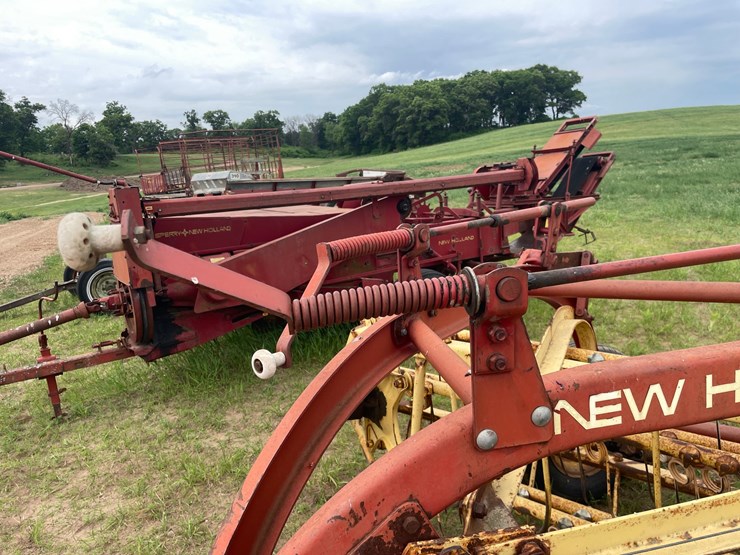 new-holland-256-image-16