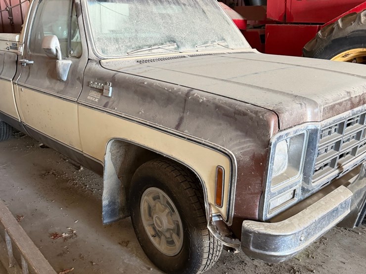 1979-￼chevy-5.7-diesel-half-ton-pickup,-2-wheel-drive,-needs-transmission-work,-shedded,-nice-shape-image-4