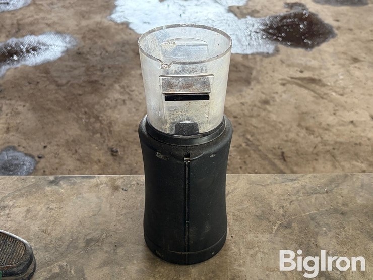 dickey-john-mini-gac-grain-moisture-tester-image-3
