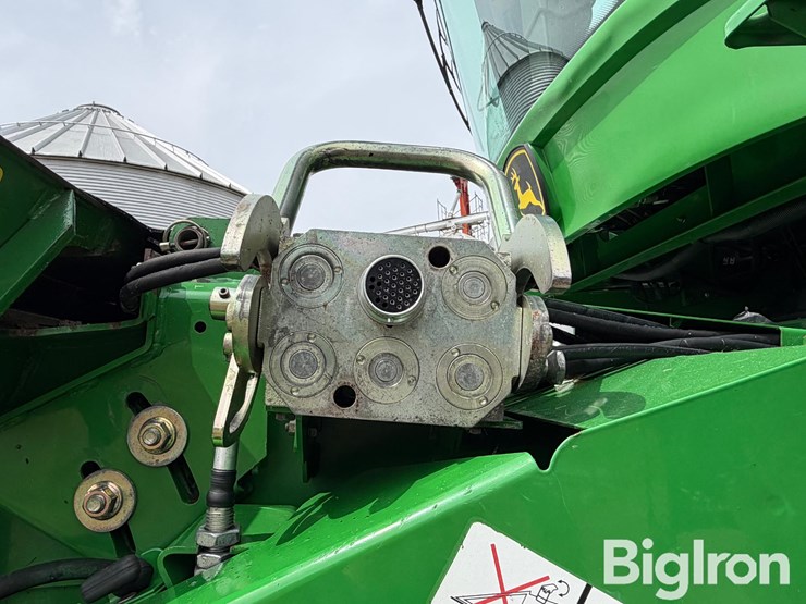 2006-john-deere-9760-sts-image-14
