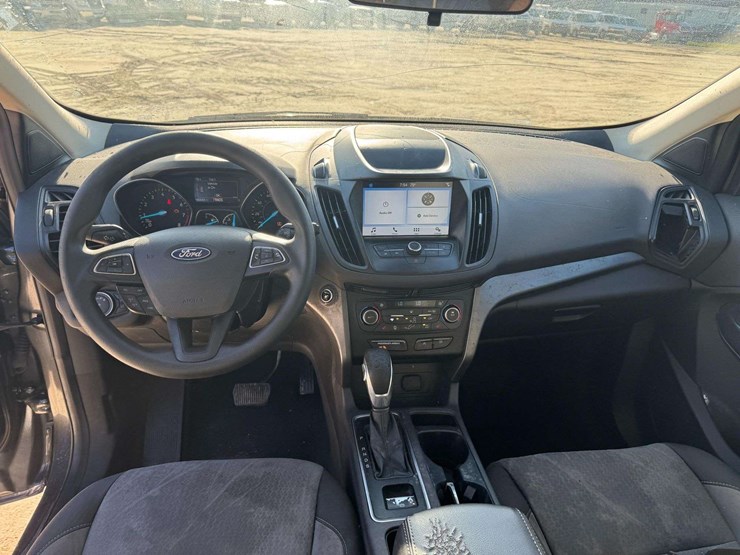 2019-ford-escape-image-12