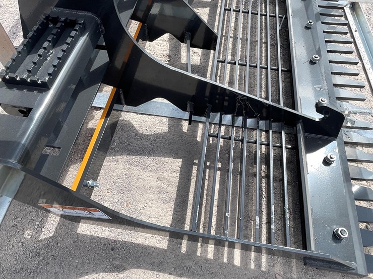 #2765-•-unused-2026-wolverine-skid-steer-land-leveler-attachment-image-7