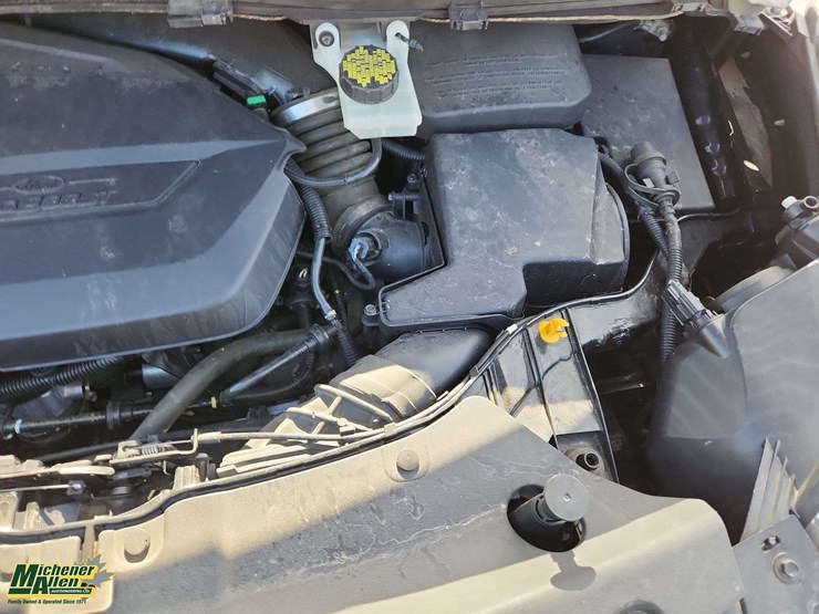 2015-ford-escape-image-28