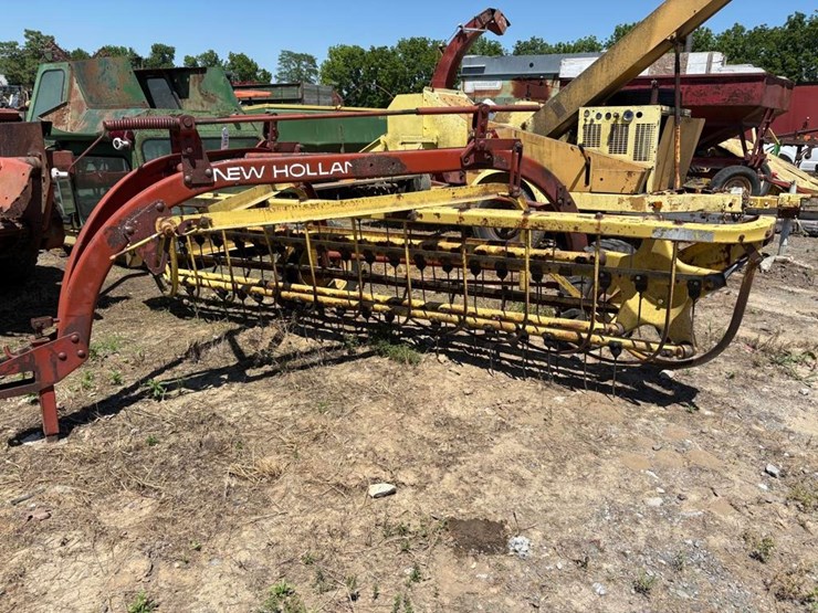new-holland-258-image-2