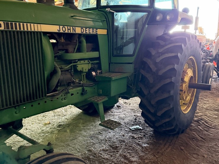 john-deere-4440-image-23