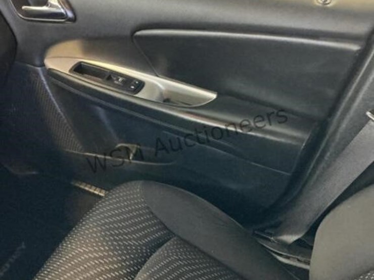 2015-dodge-journey-image-20
