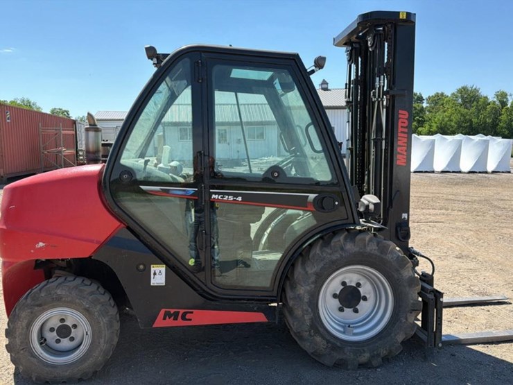 #1350-•-2022-manitou-mc25-4-forklift-image-6