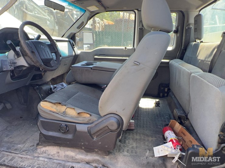2011-ford-f350-image-17