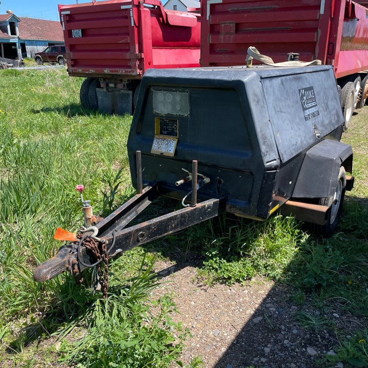 JOHN DEERE 4239D