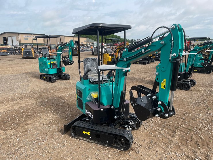 #2025-•-2026-cfg-mh13rx-mini-excavator-image-4