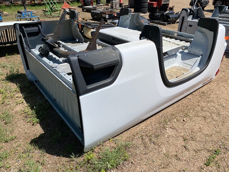 #7418-•-2020-and-newer-chevrolet-take-off-box-with-tailgate-(antigo,-wi)-image-11