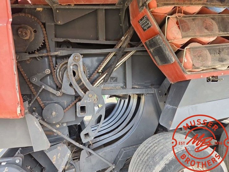 2009-massey-ferguson-2190-image-10