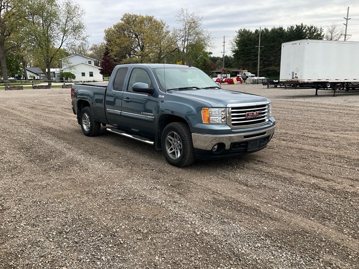 2009-gmc-sierra-1500-image-3