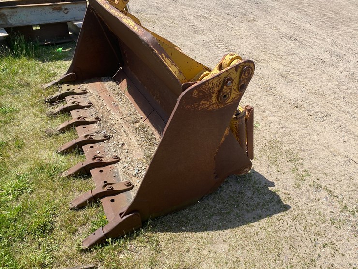 #7075-•-88"-4-in-1-loader-backhoe-bucket-(deerbrook,-wi)-image-12