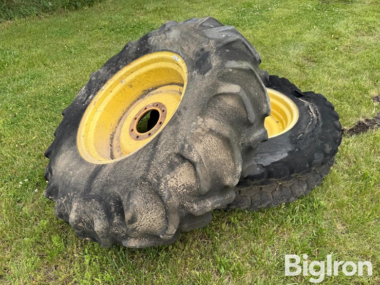 john-deere-8-image-1
