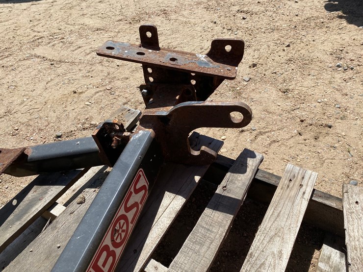 #7425-•-boss-plow-mount-(antigo,-wi)-image-4