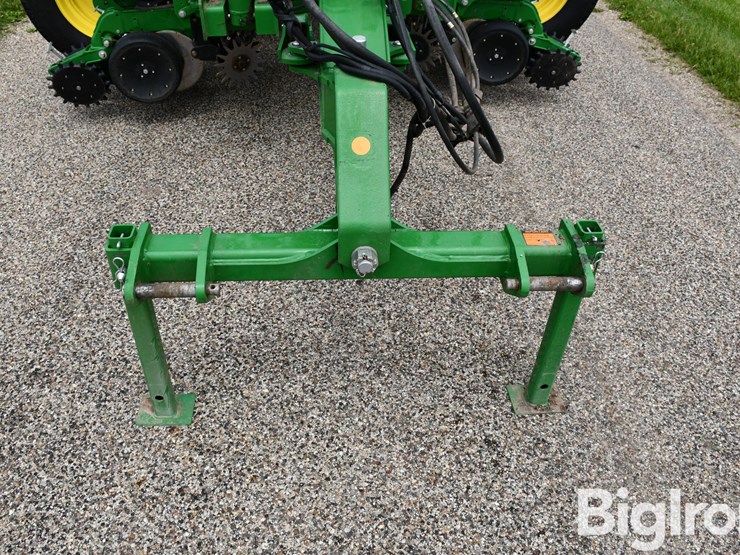 2016-john-deere-1775-image-9