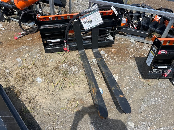 #59-•-48”-hydraulic-skid-steer-pallet-forks-image-1