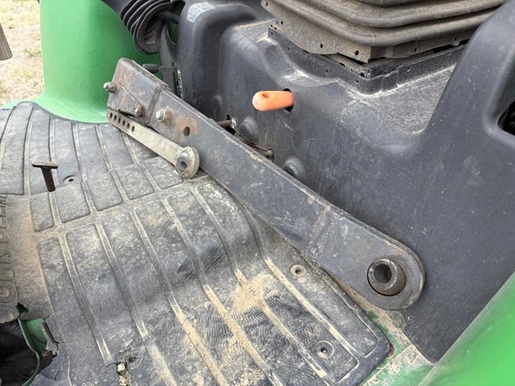 john-deere-4710-image-16