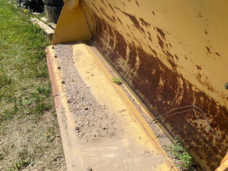 #7076-•-94"-4-in-1-loader-backhoe-bucket-(deerbrook,-wi)-image-10