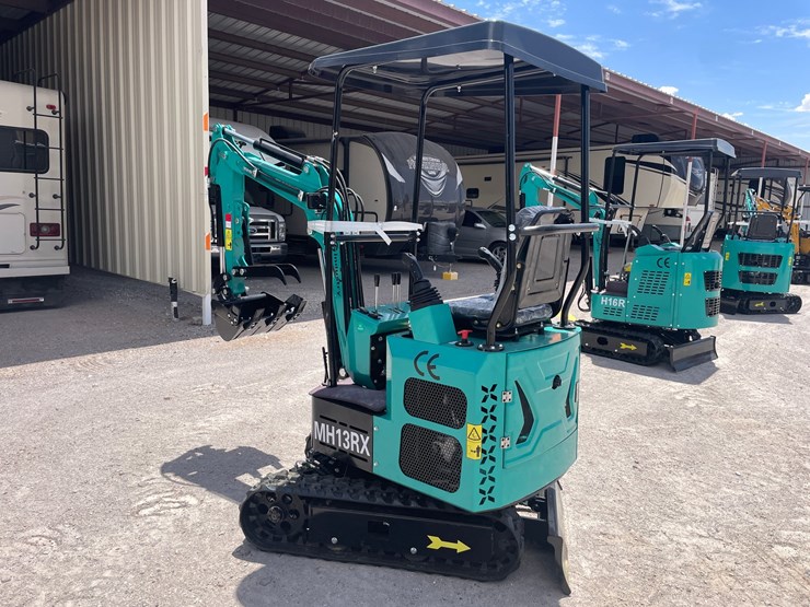 #2654-•-unused-cfg-mini-excavator-image-7