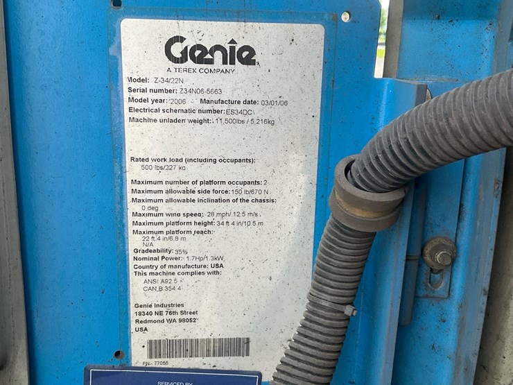 #1250-•-2006-genie-boom-lift-image-16