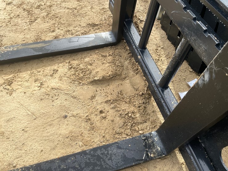 #2175-•-jct-skid-steer-pallet-fork-frame-with-60"-long-tines-image-7