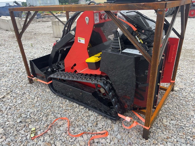 2026-sdlanch-dll60-tracked-mini-skid-steer-image-3