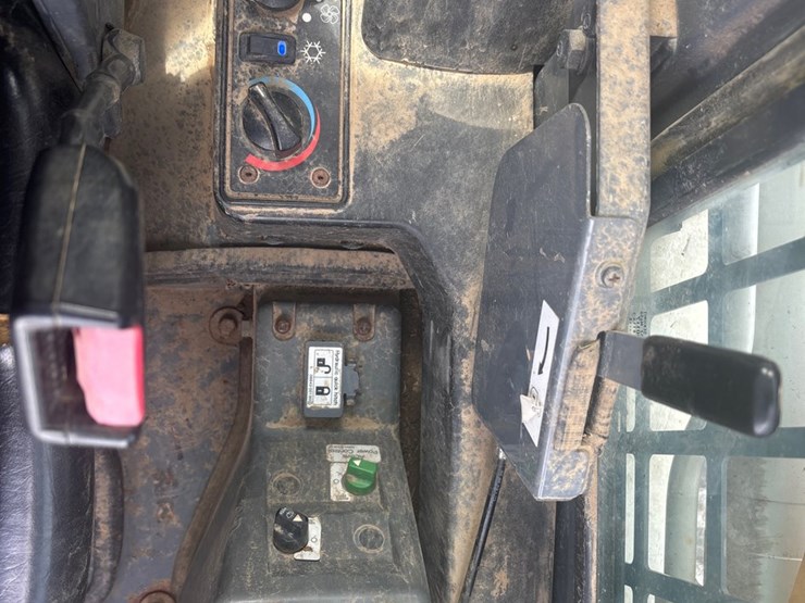 takeuchi-tl8-image-13