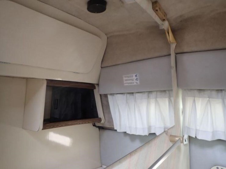 1989-bayliner-ciera-2650-26-ft-cabin-cruiser-bp1a6-image-51