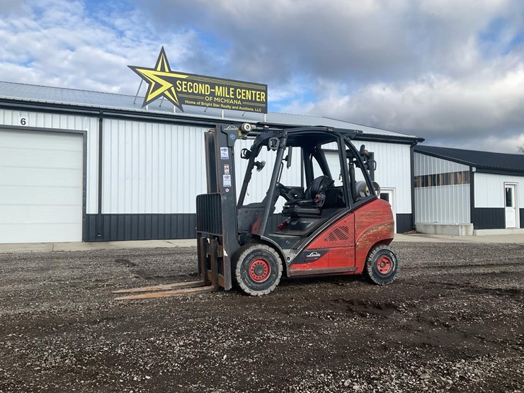#1351-•-2015-linde-h35-evo-forklift-image-1